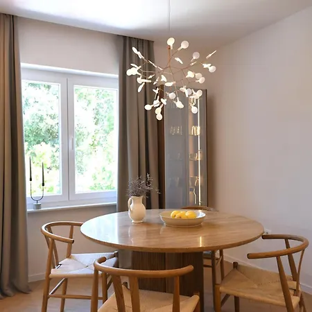 شقة Alba زادار